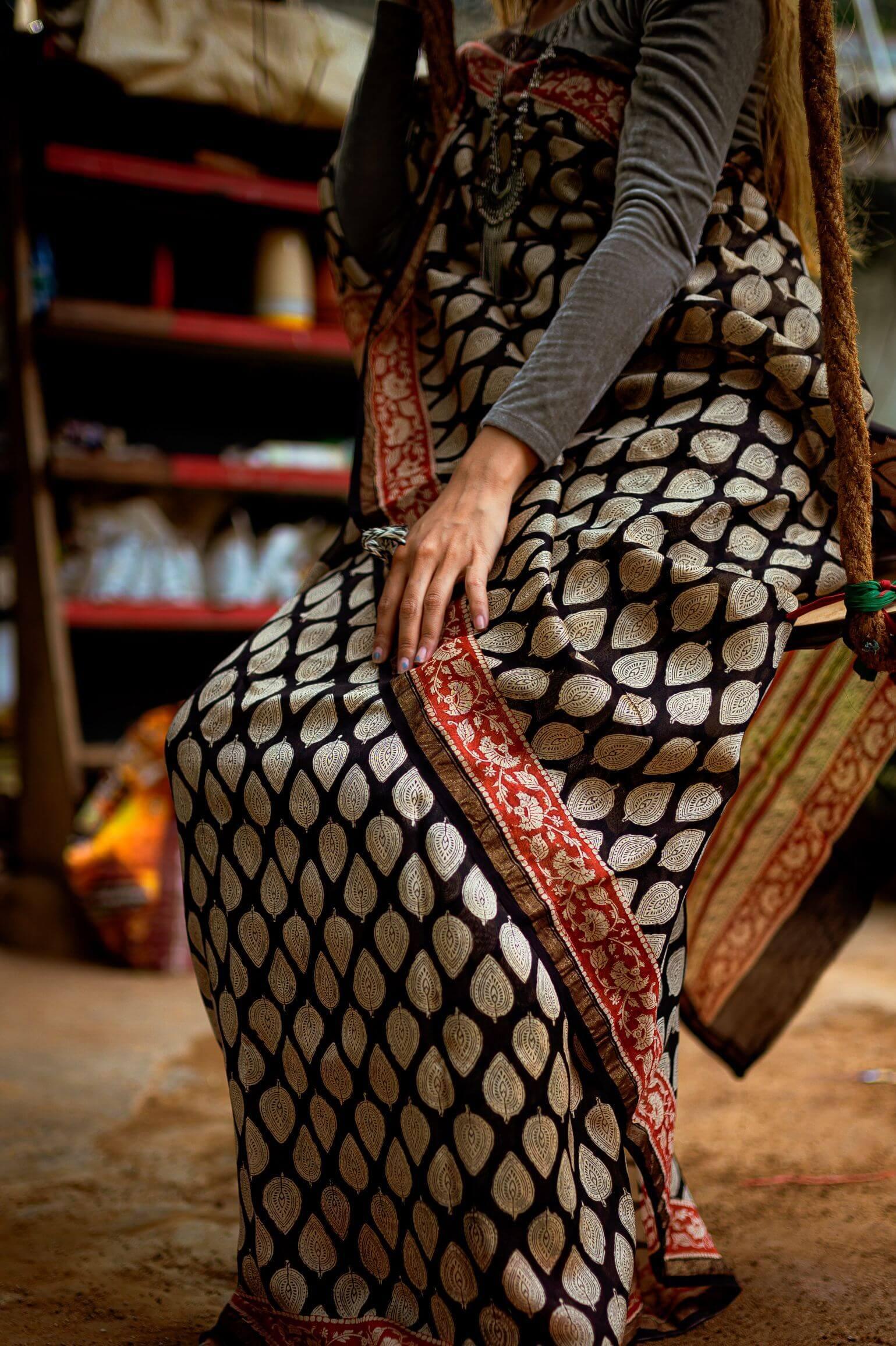 Natural dyed Bagru saree - Roheda- Lotus Syahi Begar - Image 5