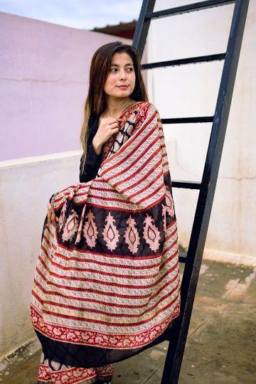 Natural dyed Bagru saree - Roheda- Lotus Syahi Begar - Image 7