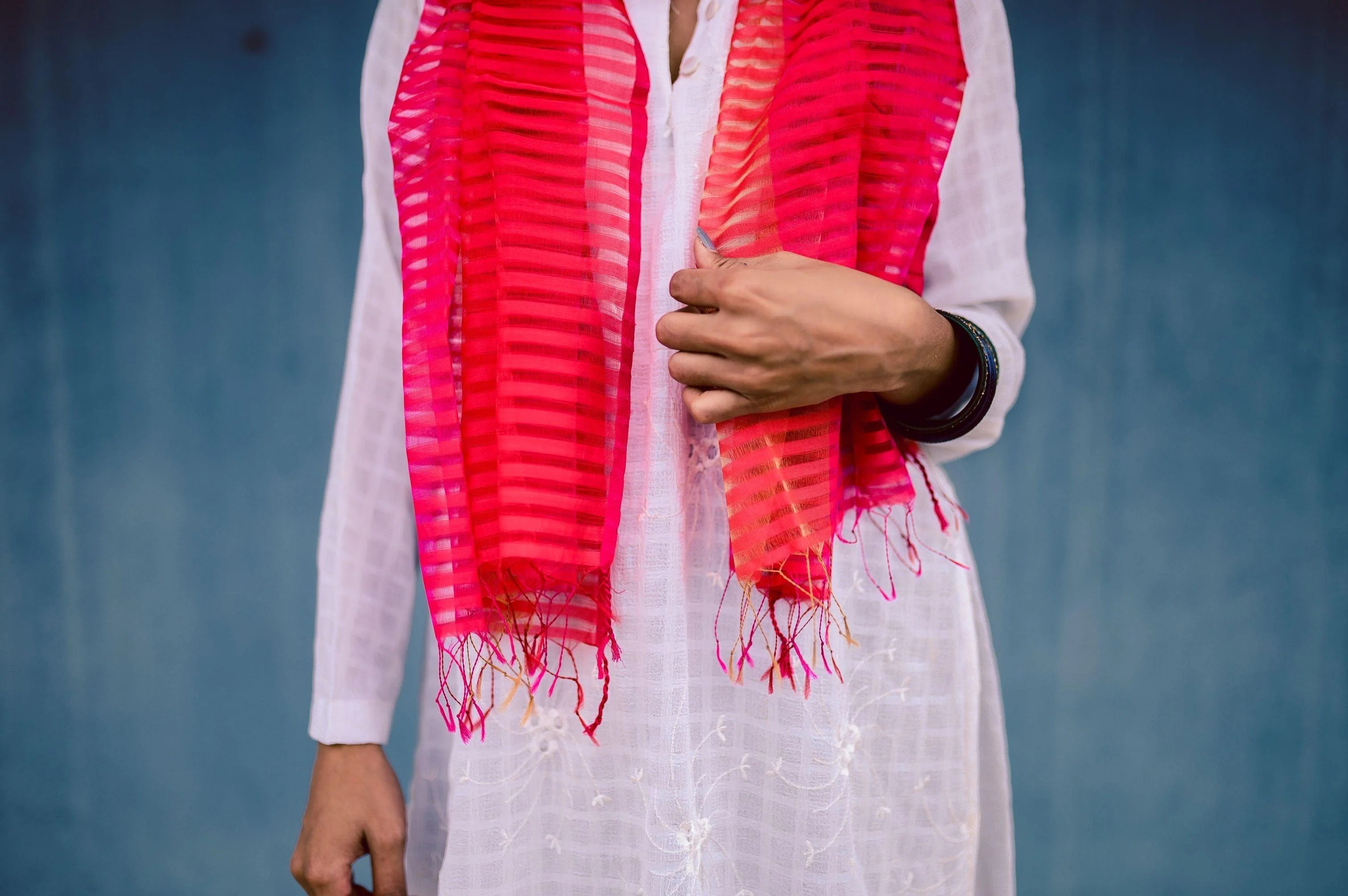 Maheswari handloom stole - Red - Image 6