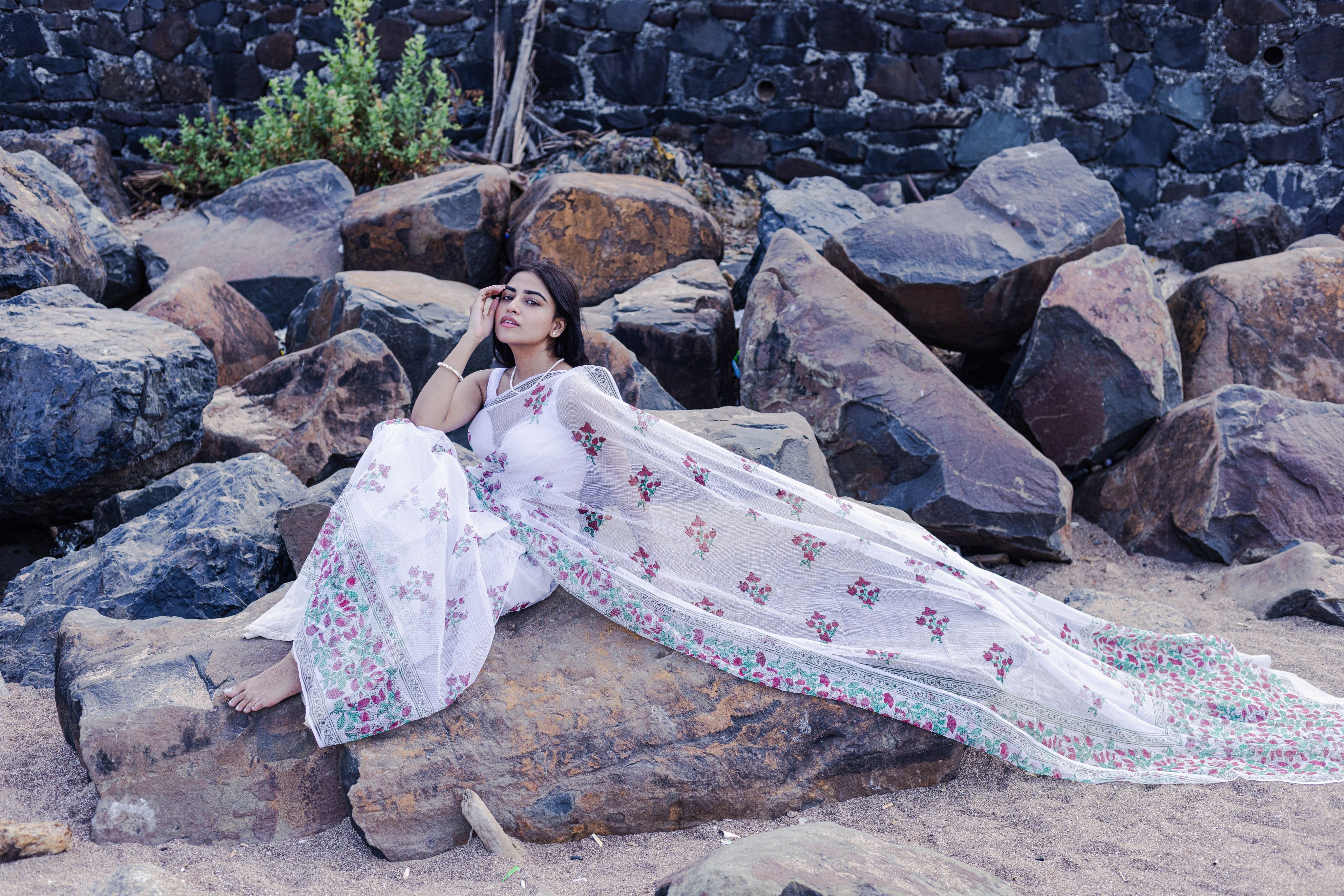 Evergreen printed Kota saree - Bagh- Bouganvillea - Image 3