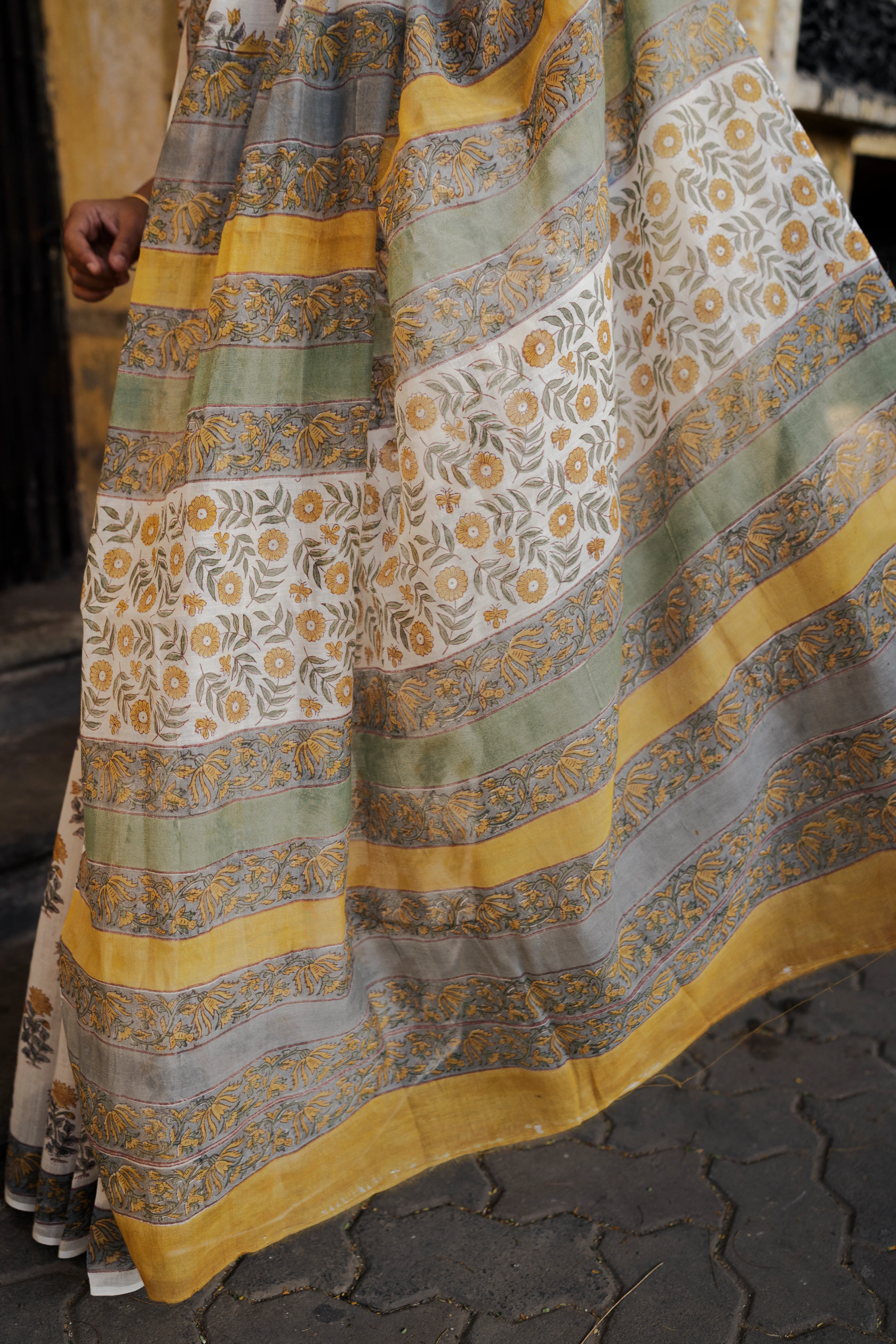 Evergreen printed Chander saree - Bagh - Dhoop - Image 4