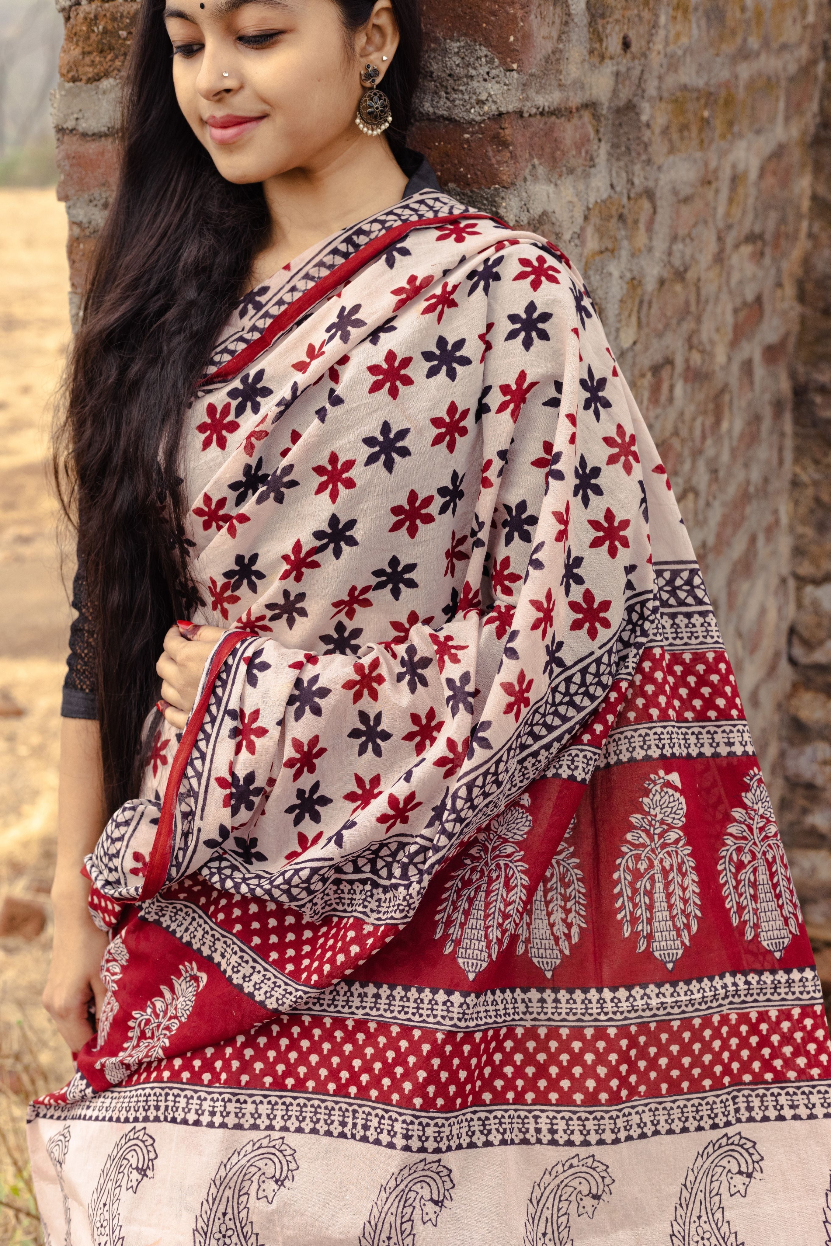 Natural dyed Bagh print sarees - Chitara - Sitara - Image 9