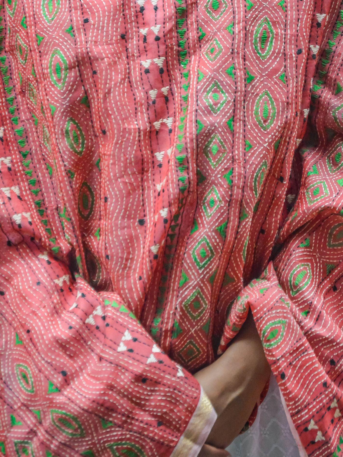 Kaisori Maheswari Kantha dupatta - Ruposhi - Image 7