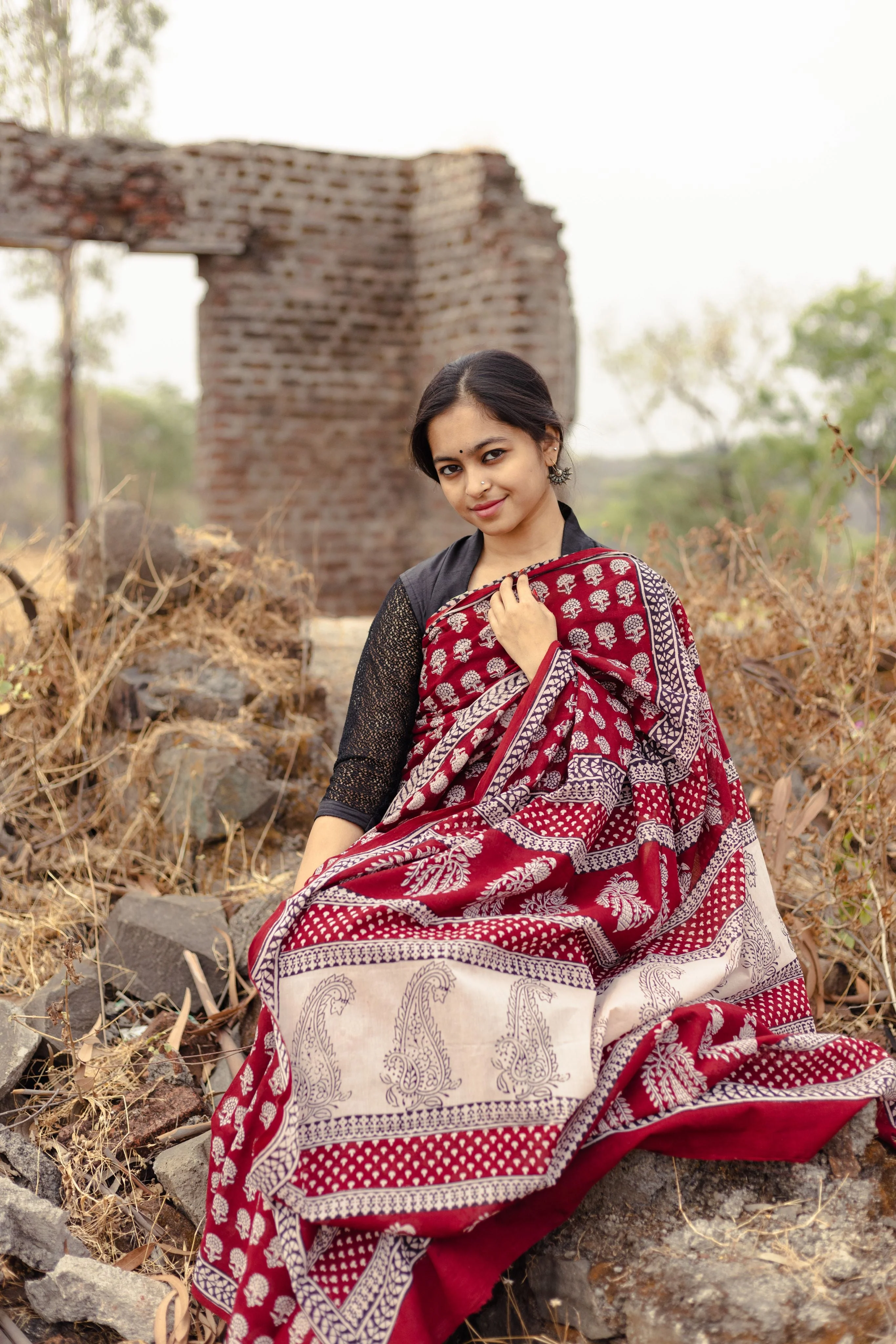 Natural dyed Bagh print sarees - Chitara - Champa - Image 5