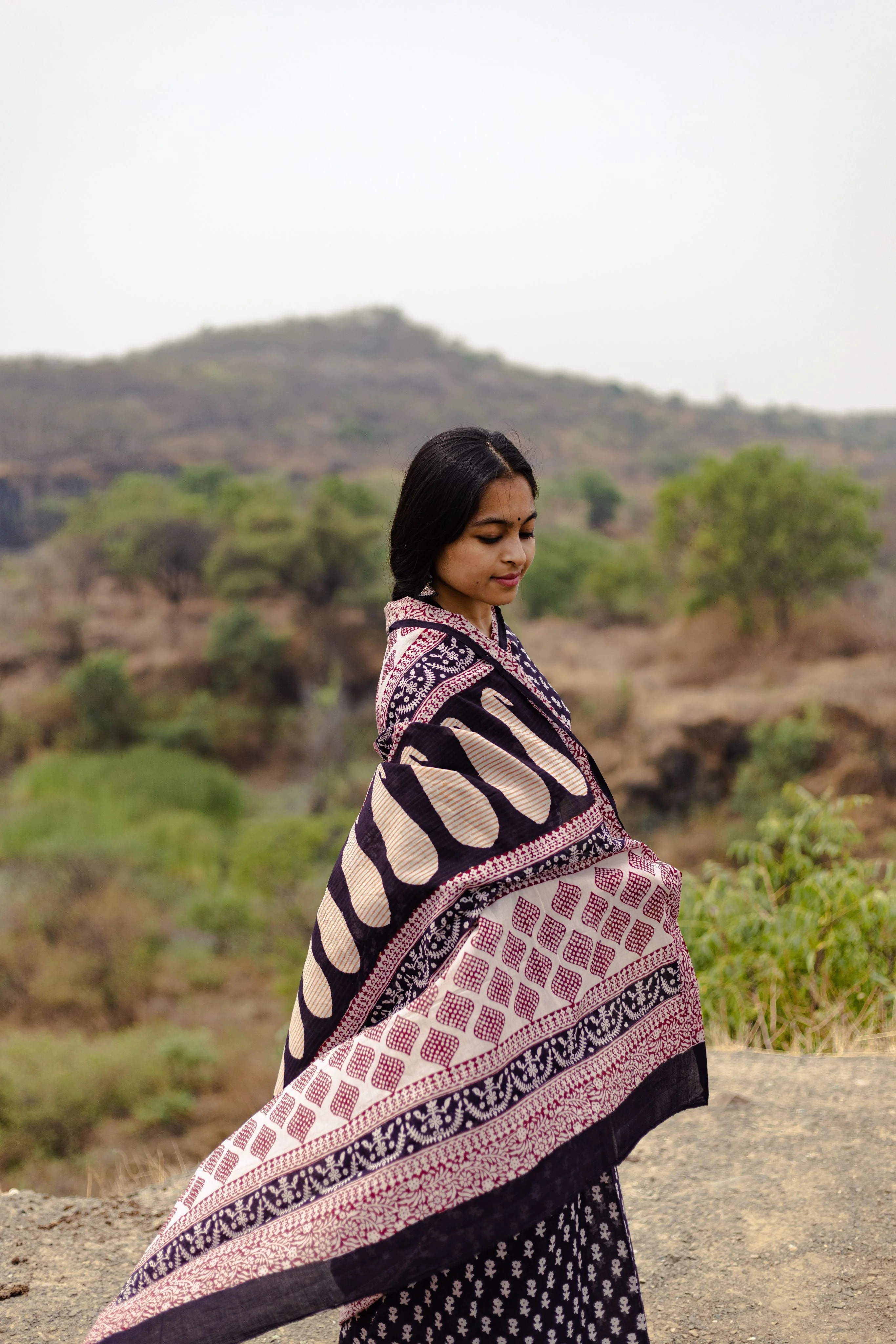 Natural dyed Bagh print sarees - Chitara - Genda - Image 18