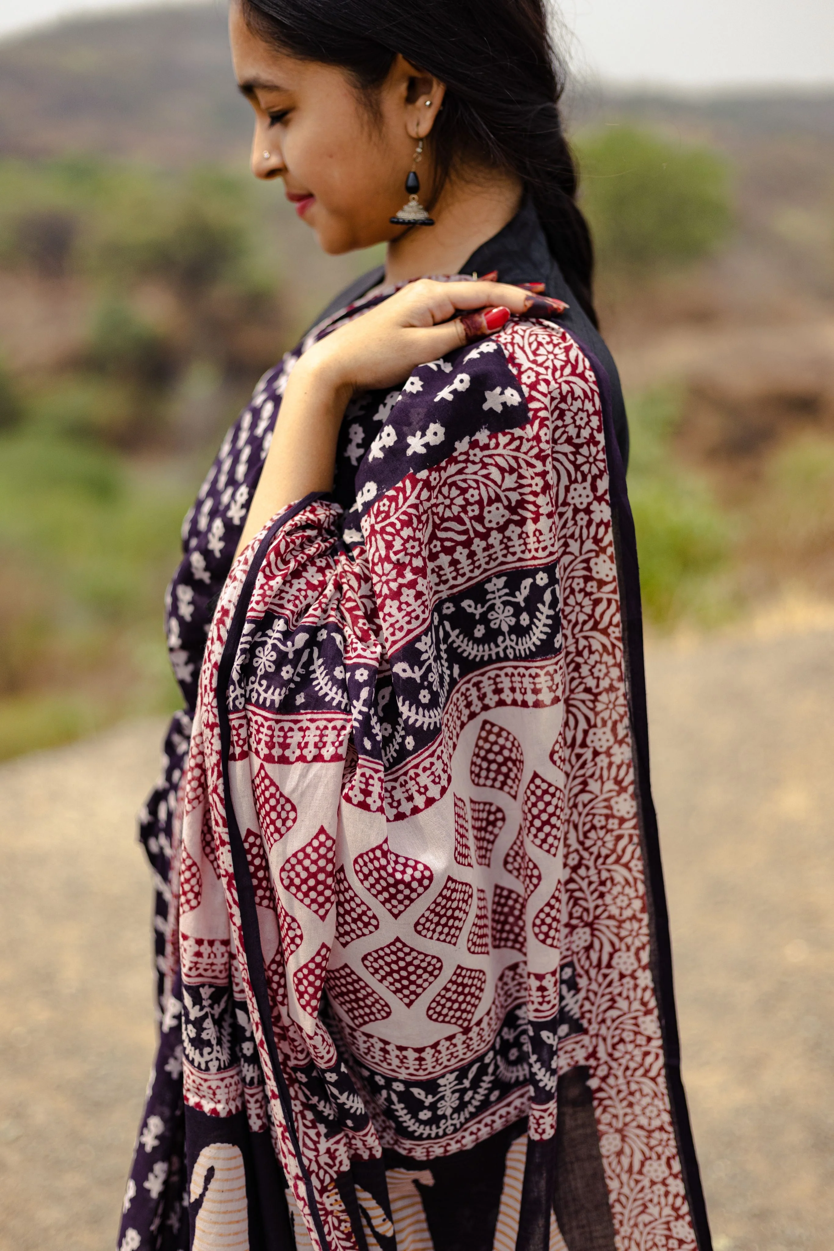 Natural dyed Bagh print sarees - Chitara - Genda - Image 25