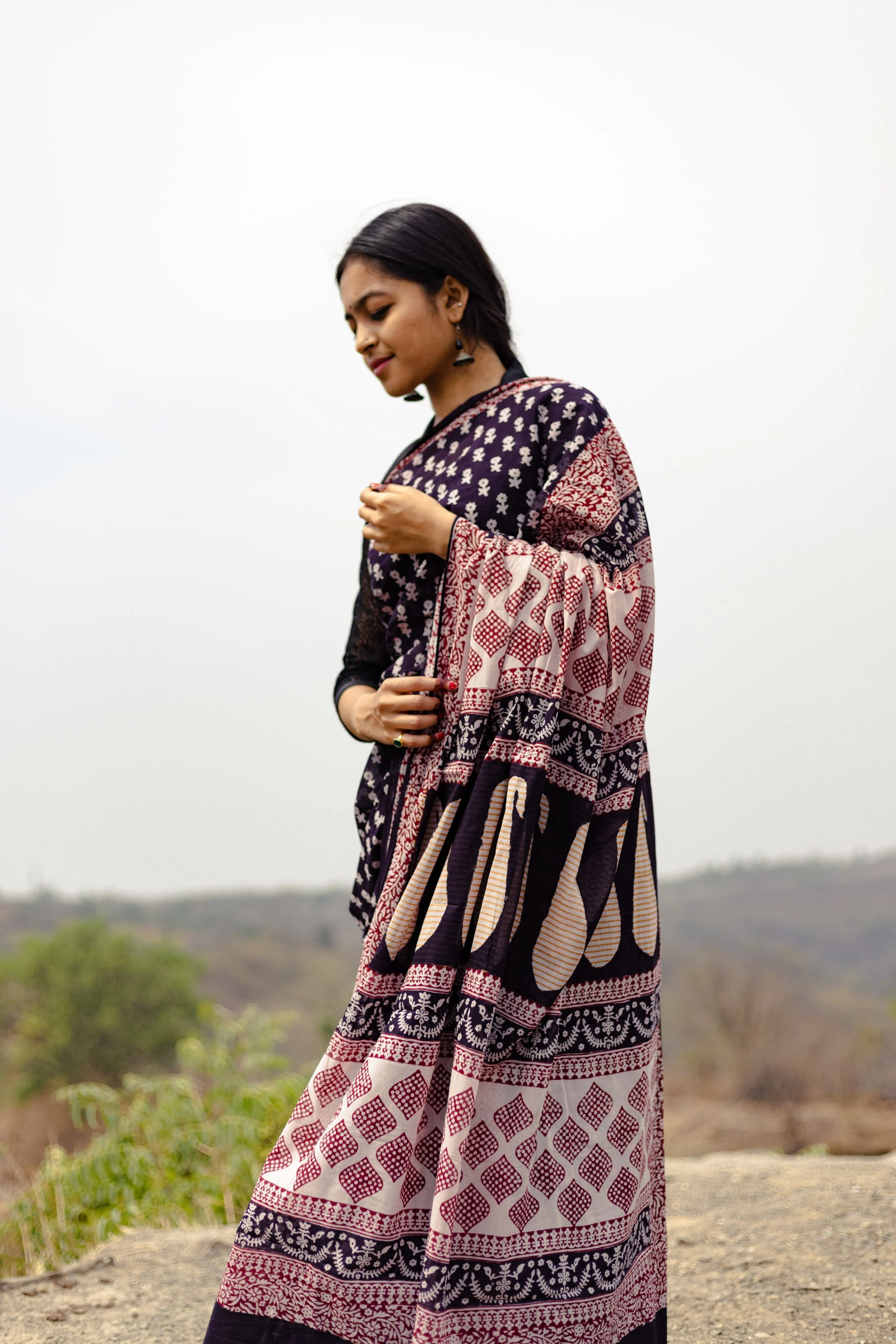 Natural dyed Bagh print sarees - Chitara - Genda - Image 7