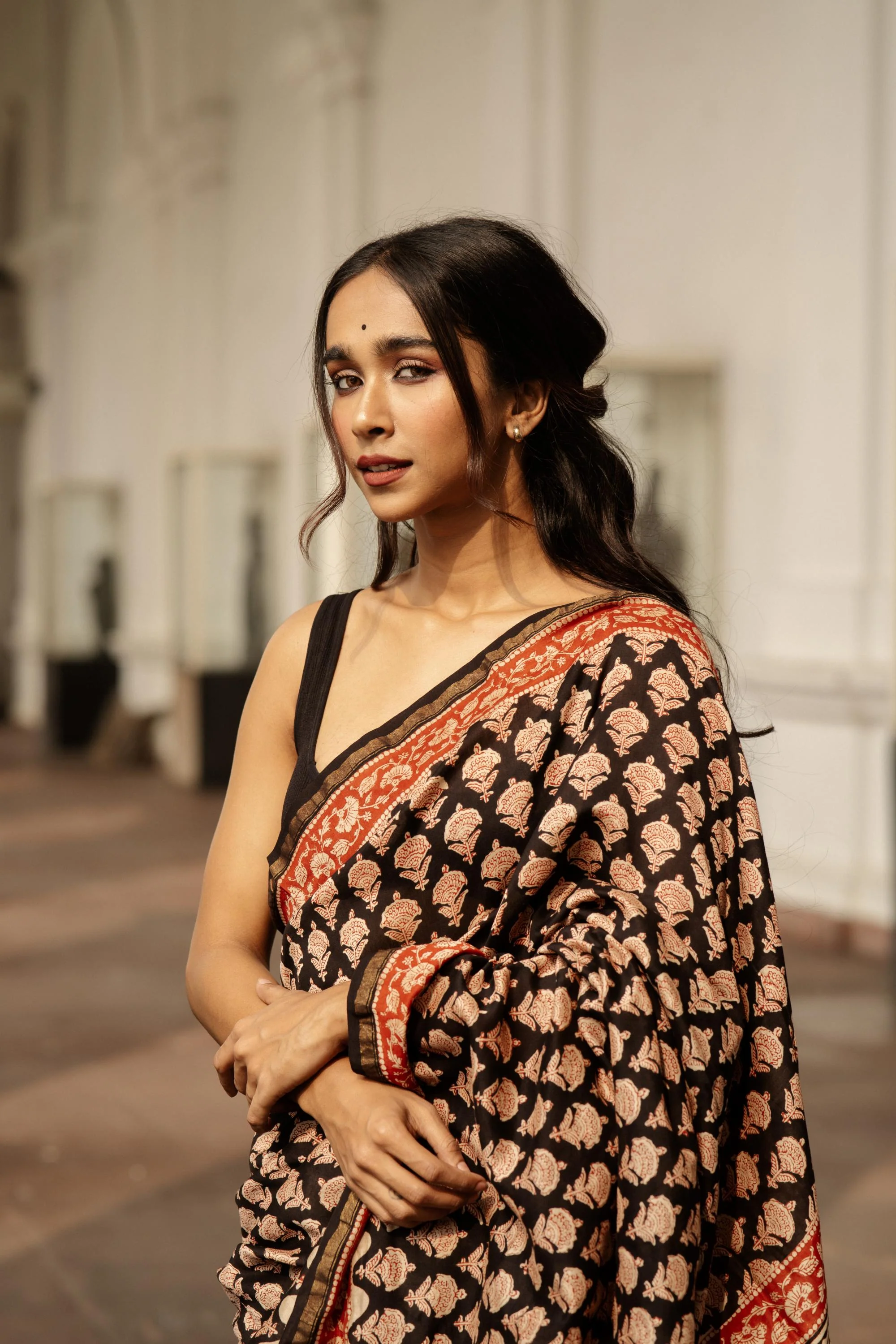 Naltural dyed Bagru saree - Roheda- Mugha boota Syahi Begar - Image 2