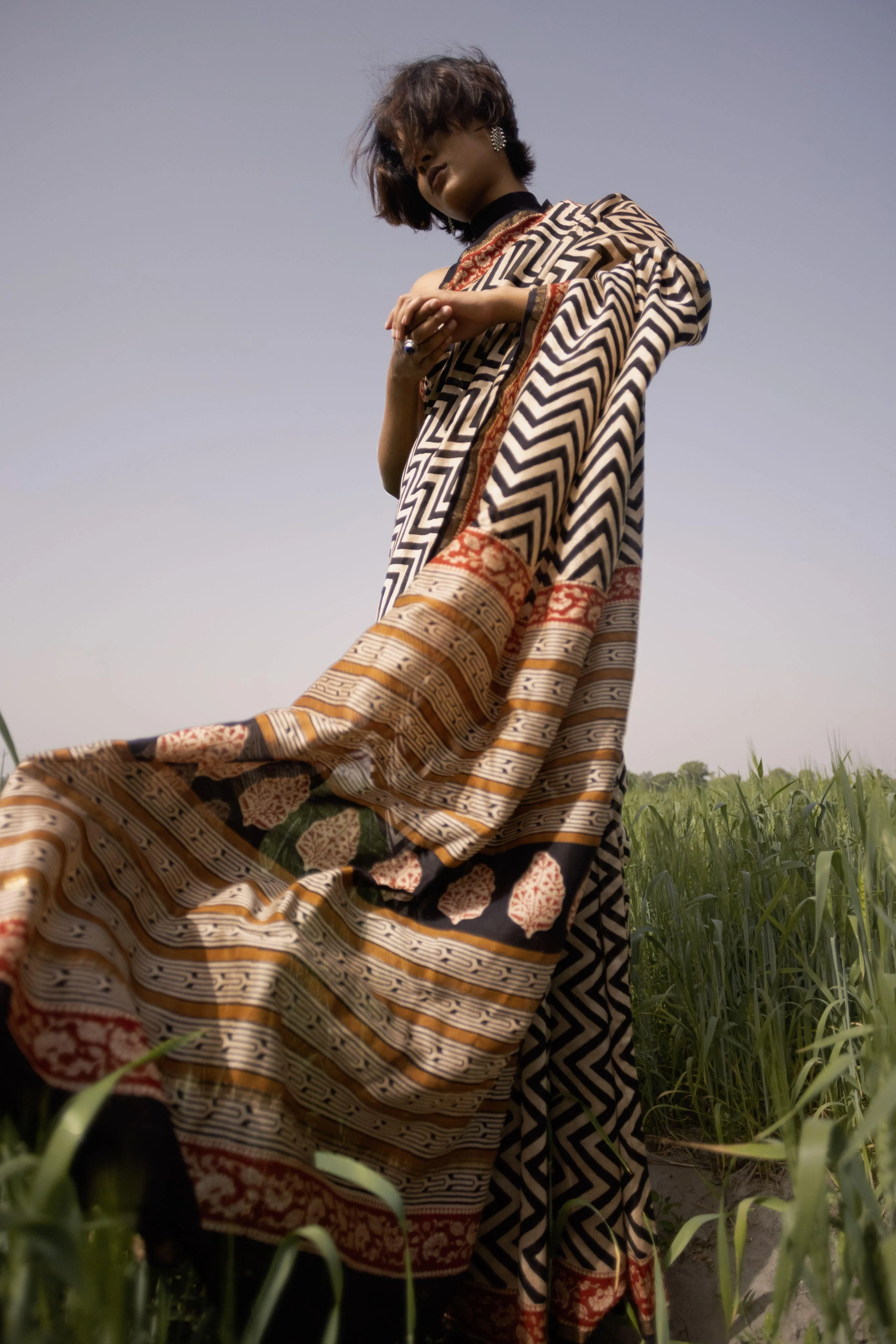 Natural dyed Bagru saree - Roheda- Chevron Syahi Begar - Image 6