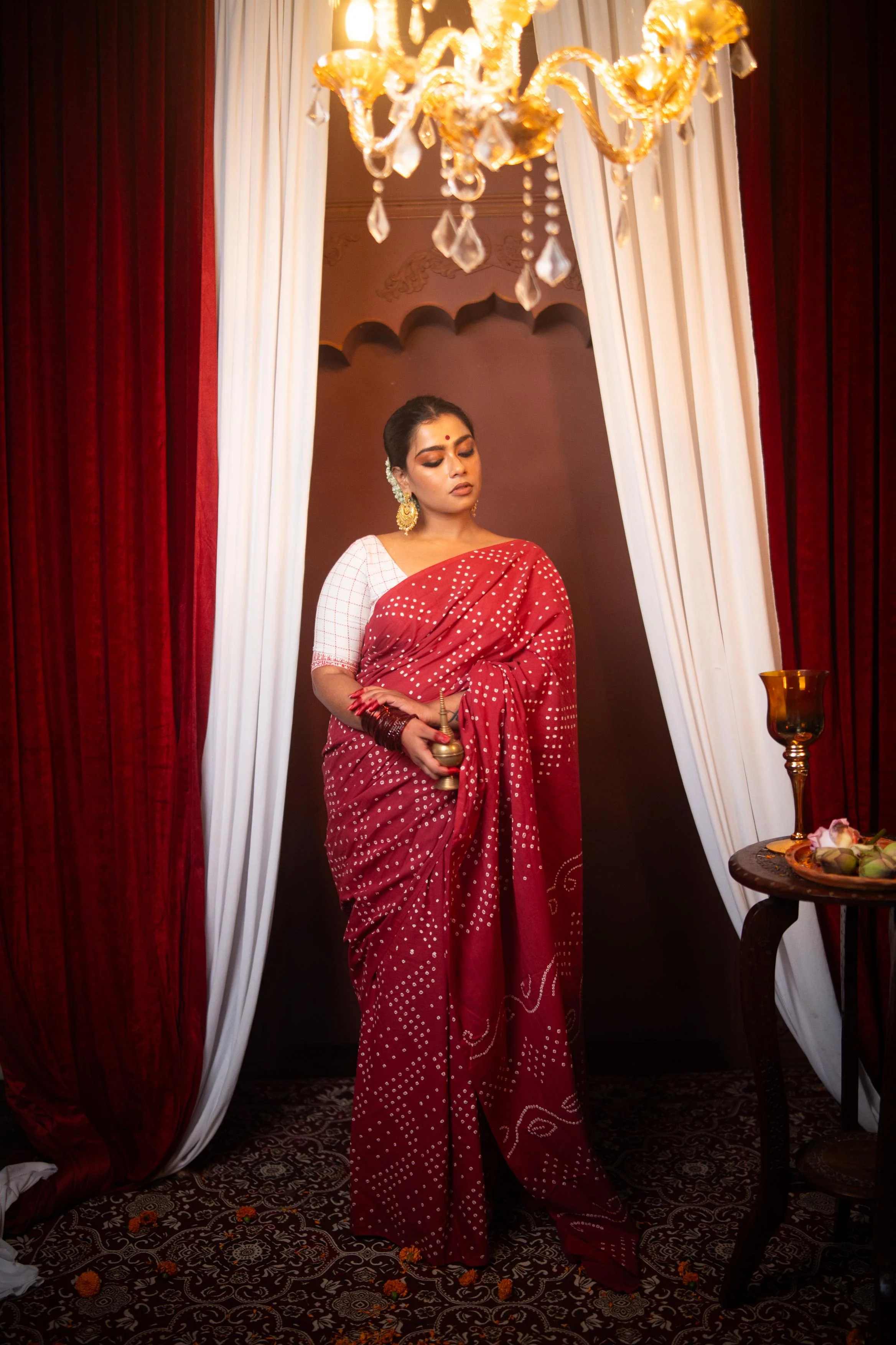 Hand knotted Kutchi Bandhani Magenta Red cotton saree - Boondh - Image 5