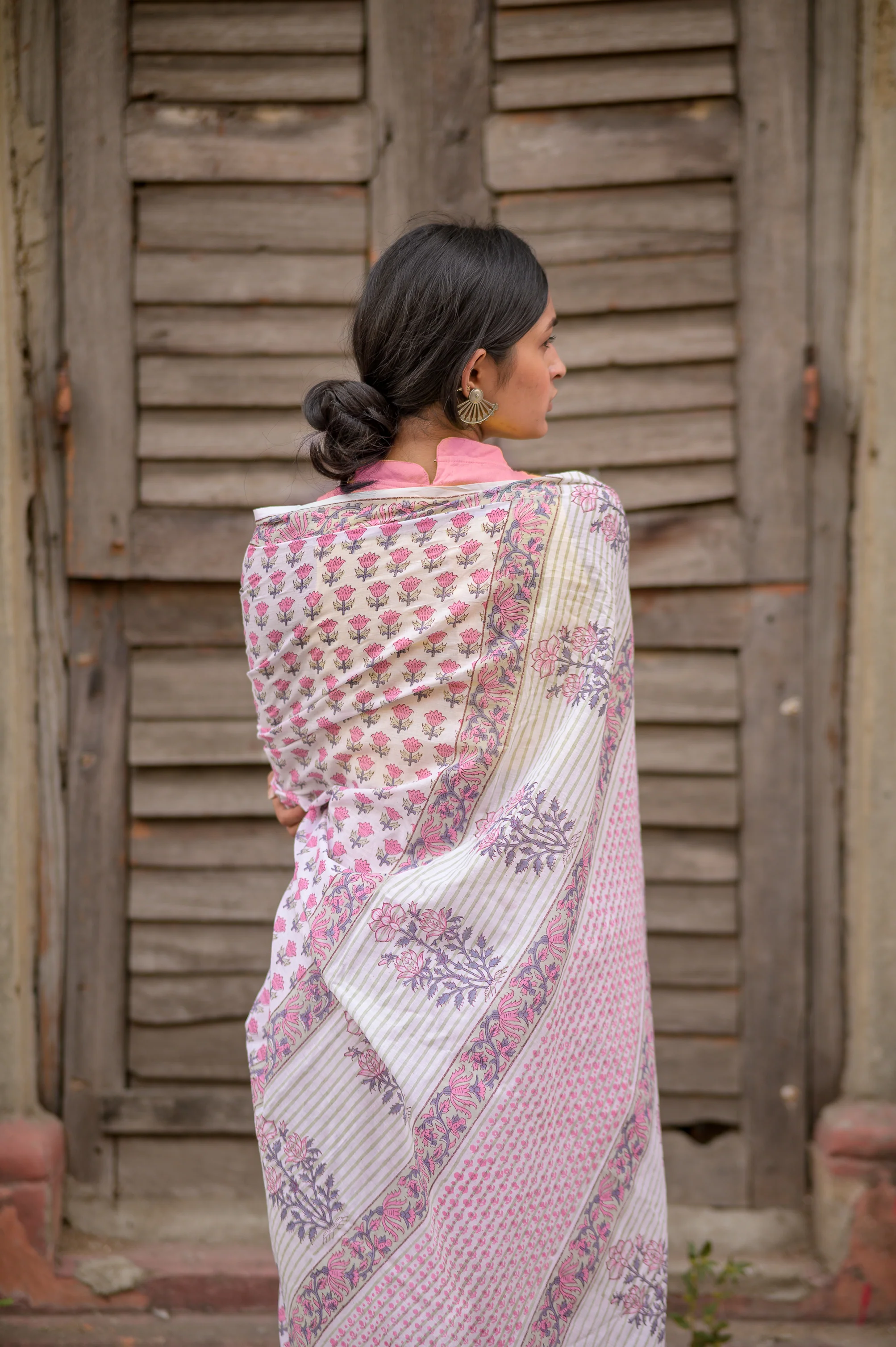 Kaisori Aira pink tulip cotton hanblockprinted saree - Image 5