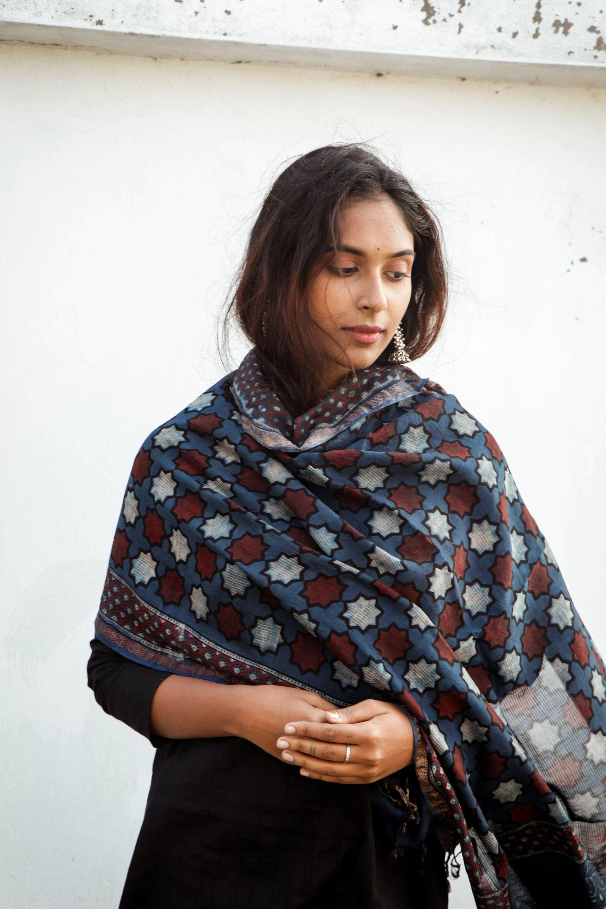 Kaisori Ajrakh Indigo Chanderi Dupatta - Image 9