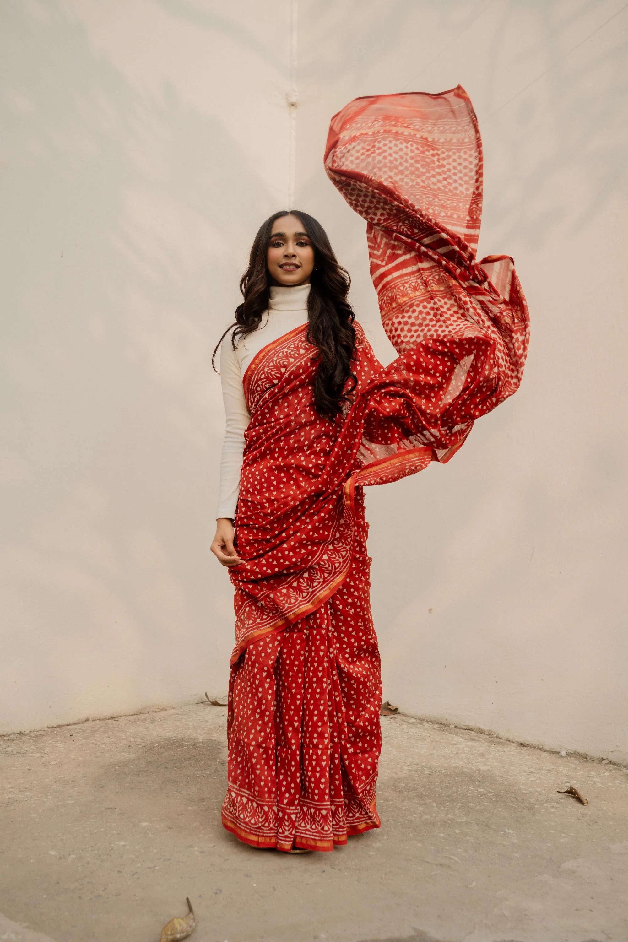 Natural dyed Dabu sarees - Malhar -Laal booti - Image 7
