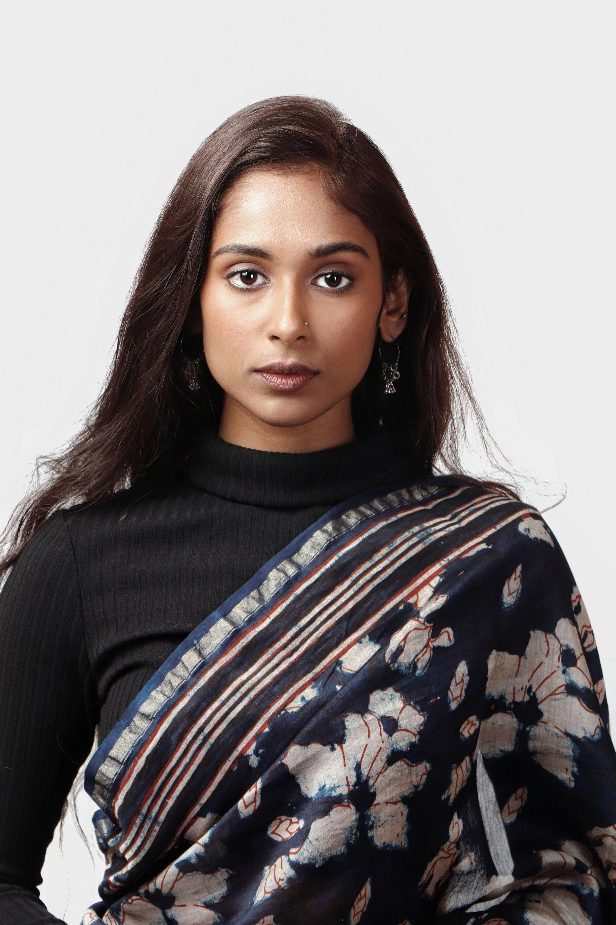 Natural dyed Dabu sarees - Malhar -Pharad Leaf Indigo - Image 4
