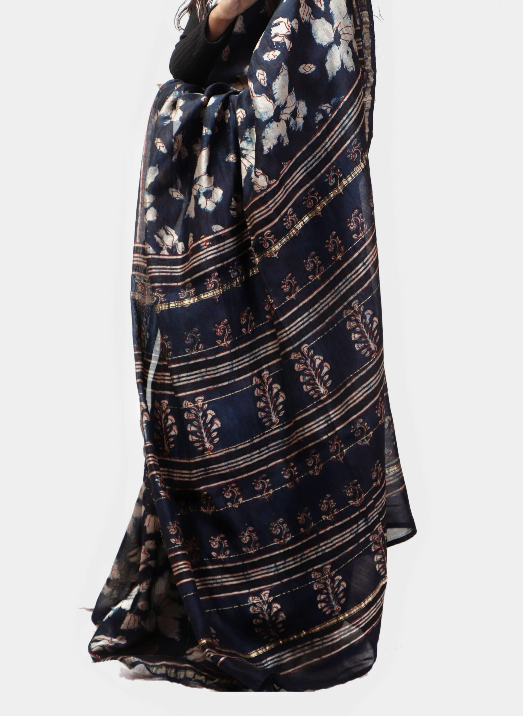 Natural dyed Dabu sarees - Malhar -Pharad Leaf Indigo - Image 6