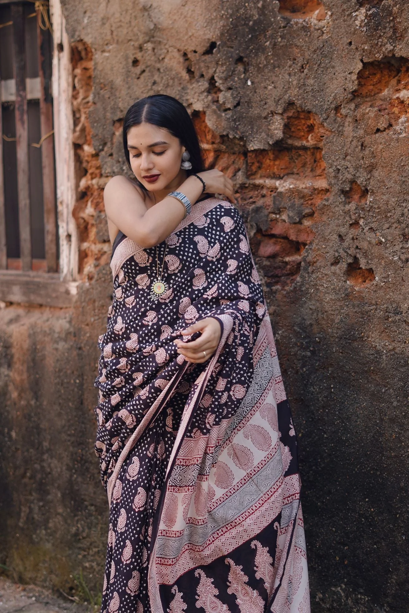 Natural dyed Bagh print sarees - Chitara - Kairi - Image 5