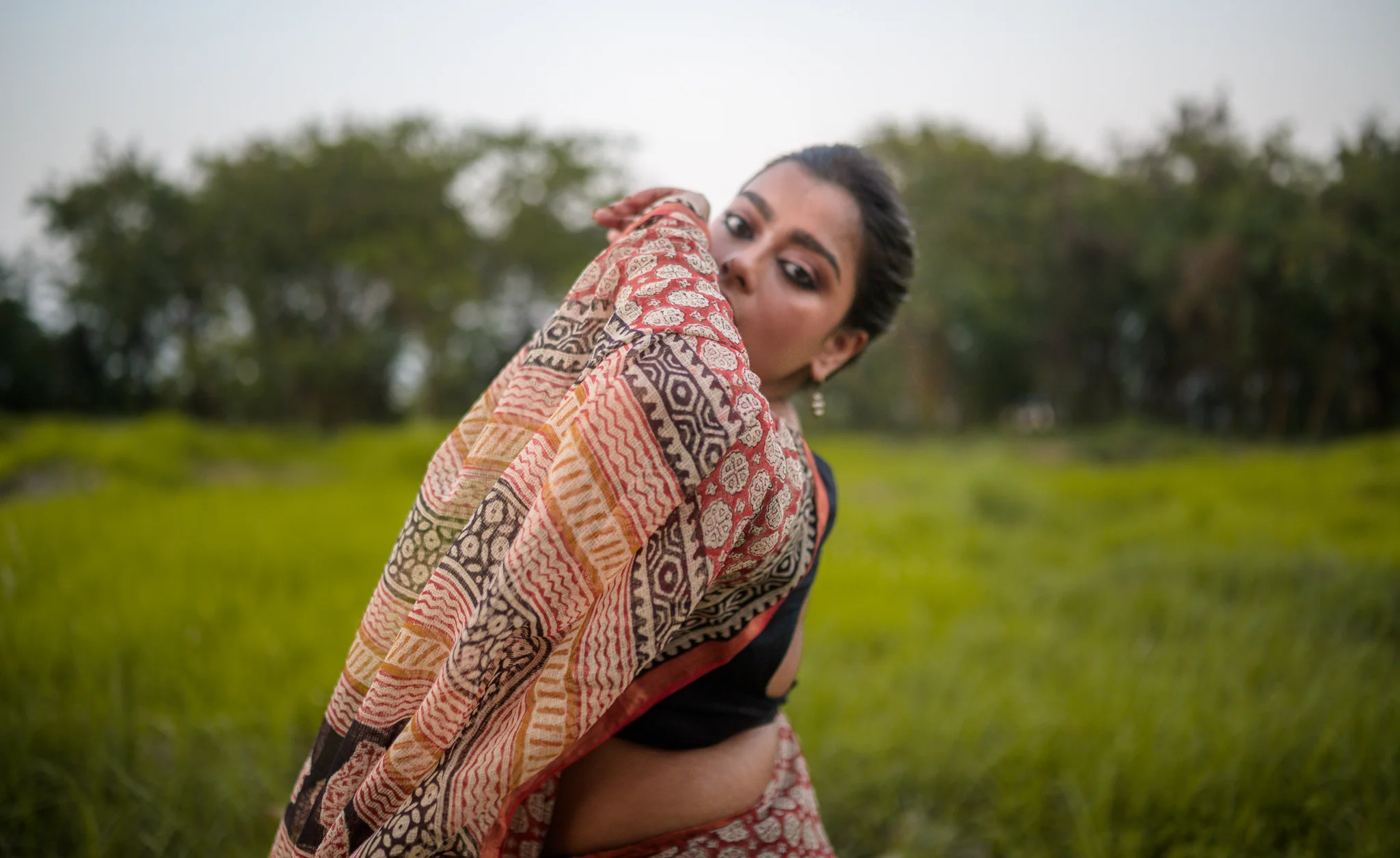 Natural dyed Bagru saree - Roheda Kota Kamal handblock printed saree - Image 5