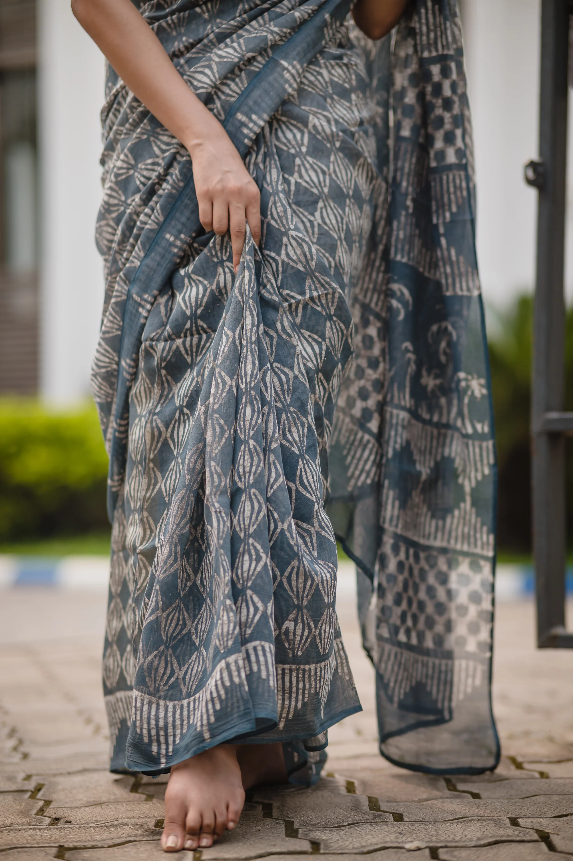 Azo free dyed grey Dabu sarees - Gehna - Image 3
