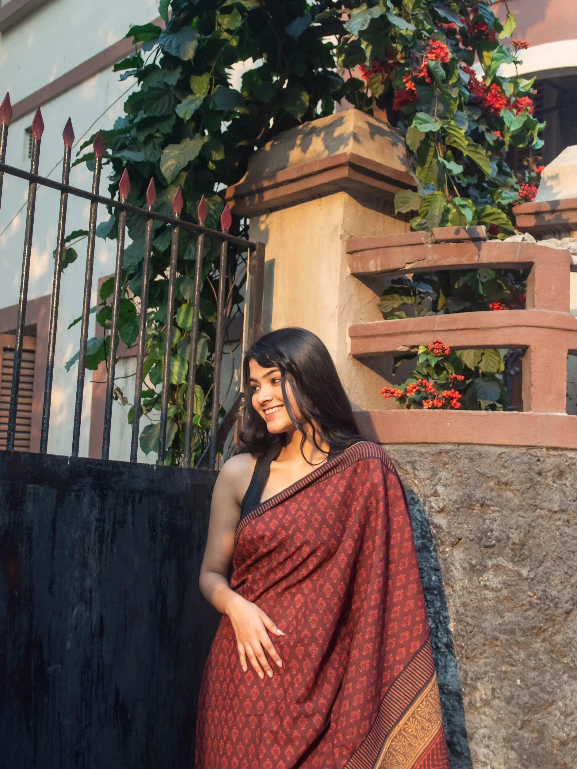 Natural dyed Bagru cotton saree - Roheda- Gulab Discharge Mulmul Sarees - Image 10