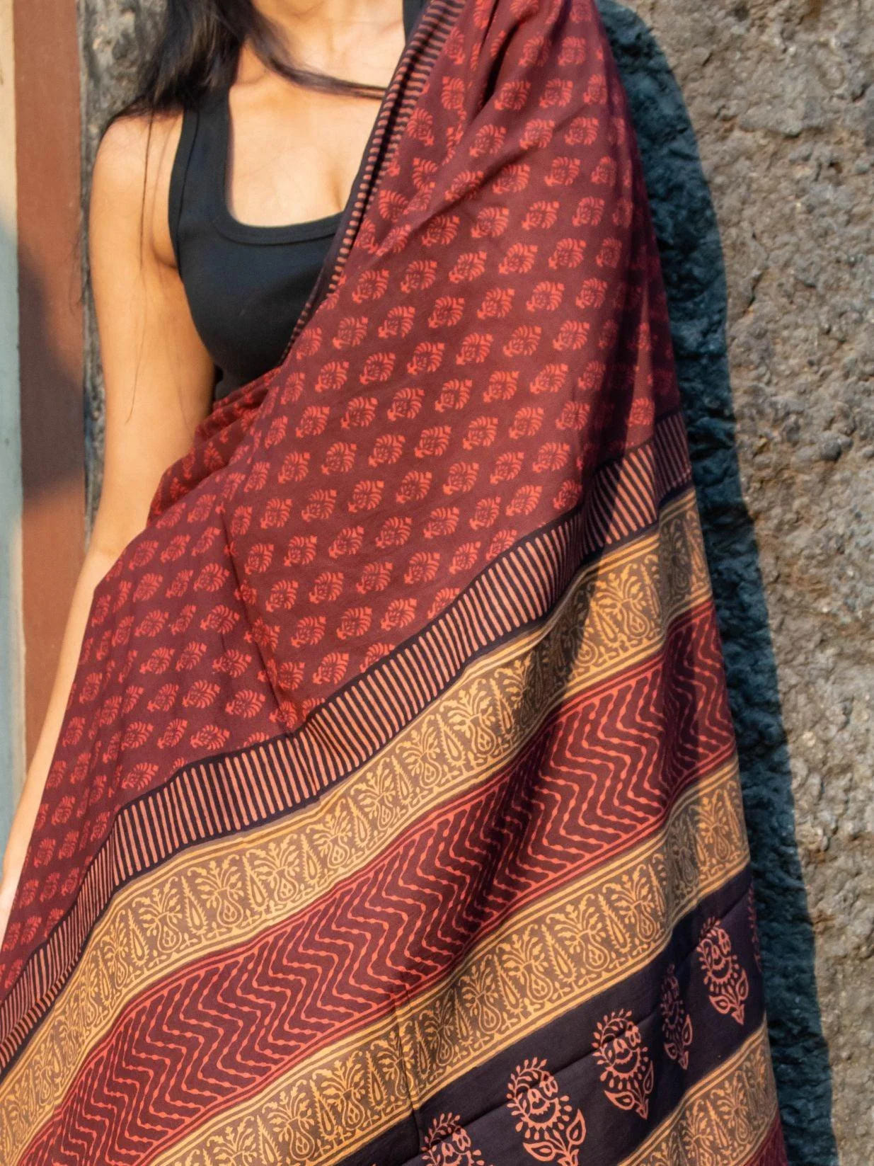 Natural dyed Bagru cotton saree - Roheda- Gulab Discharge Mulmul Sarees - Image 5