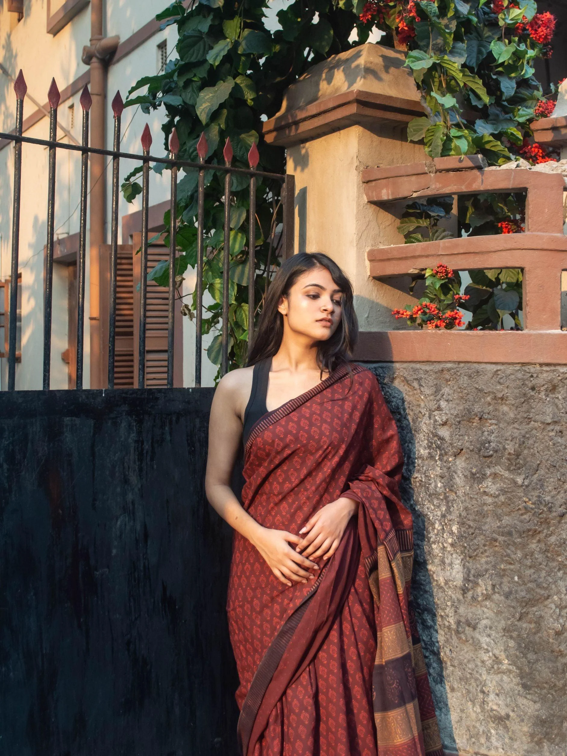 Natural dyed Bagru cotton saree - Roheda- Gulab Discharge Mulmul Sarees - Image 6