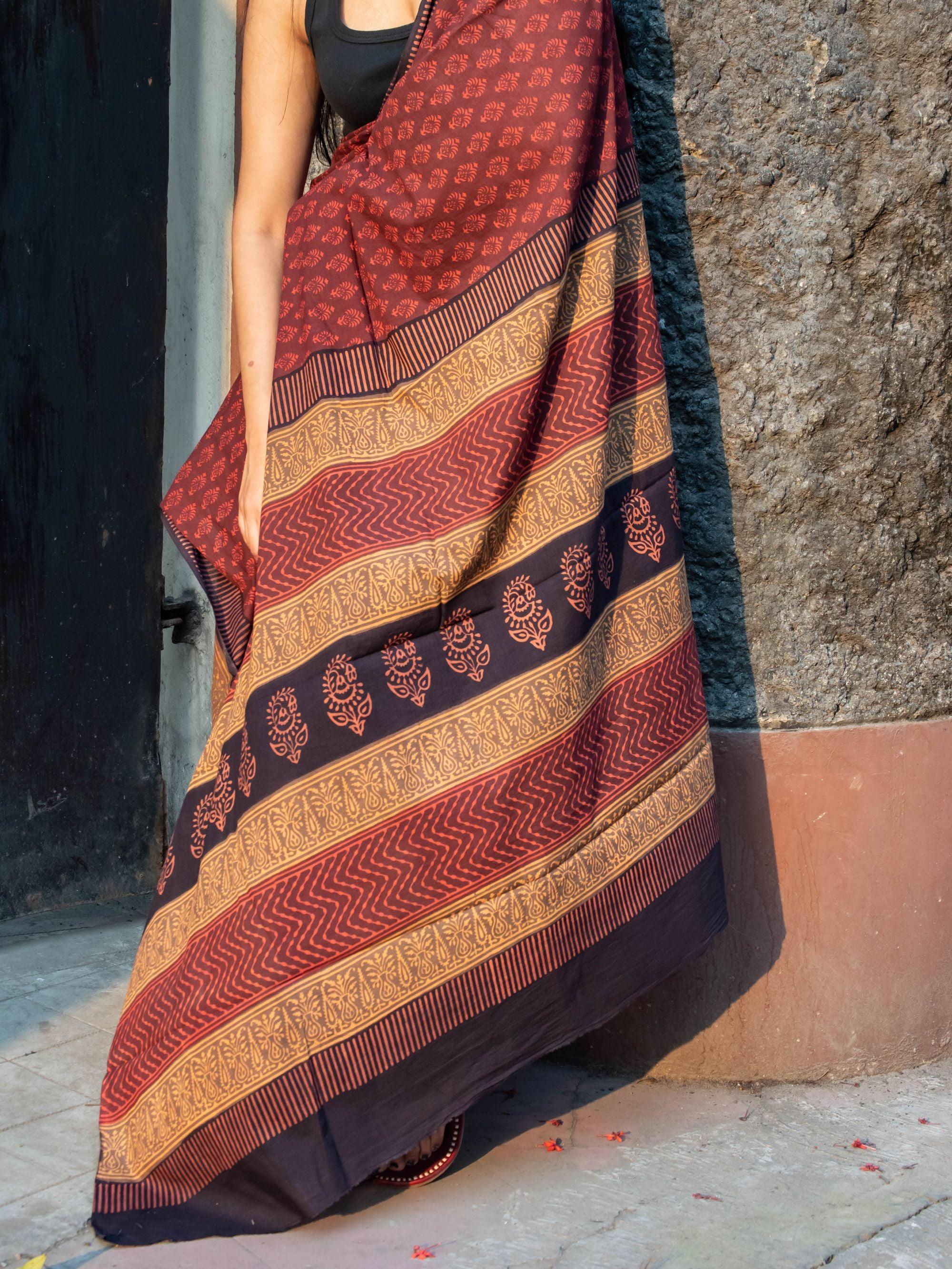 Natural dyed Bagru cotton saree - Roheda- Gulab Discharge Mulmul Sarees - Image 8
