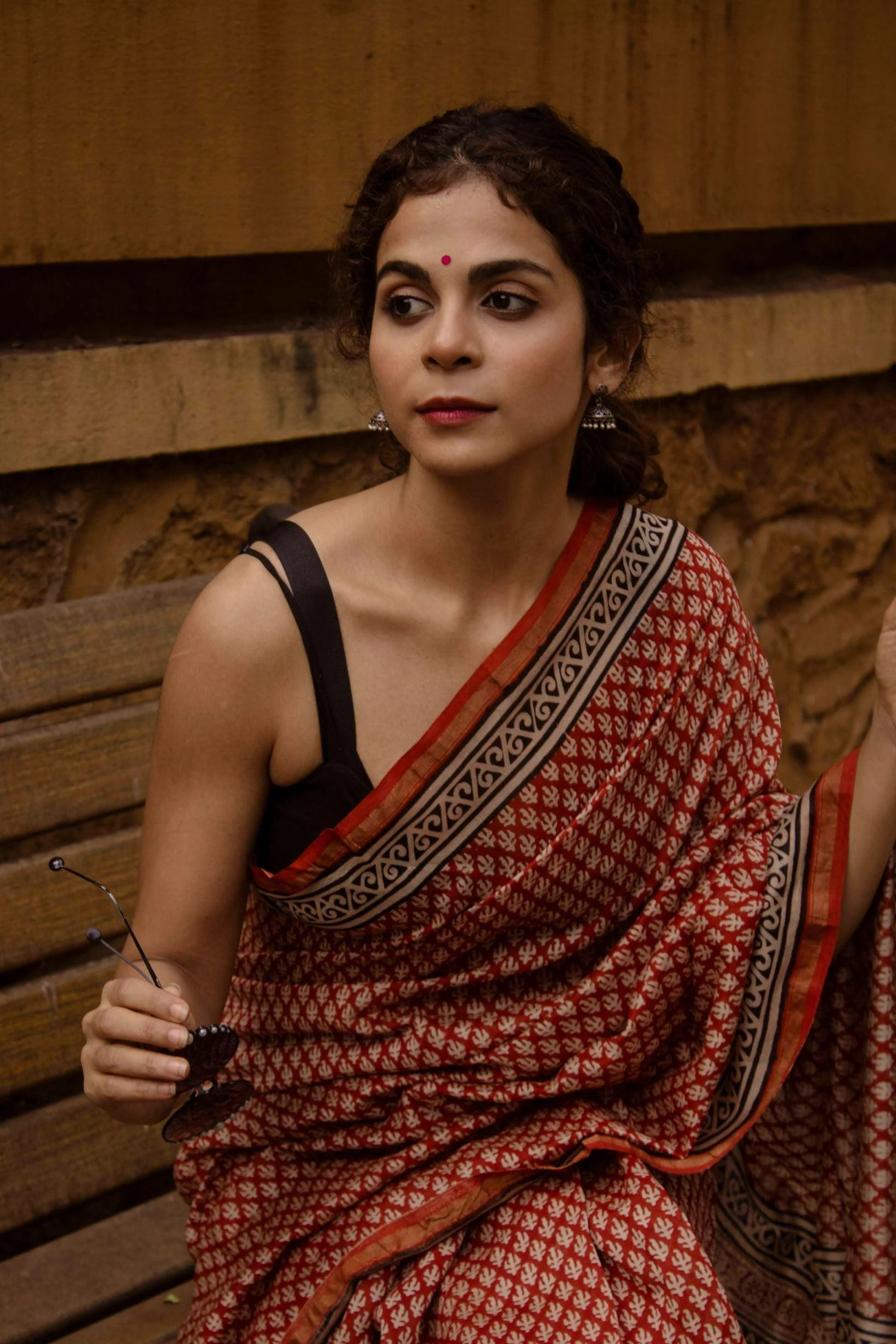 Natural dyed Bagru saree - Roheda Makhhi boota Syahi Begar - Image 4