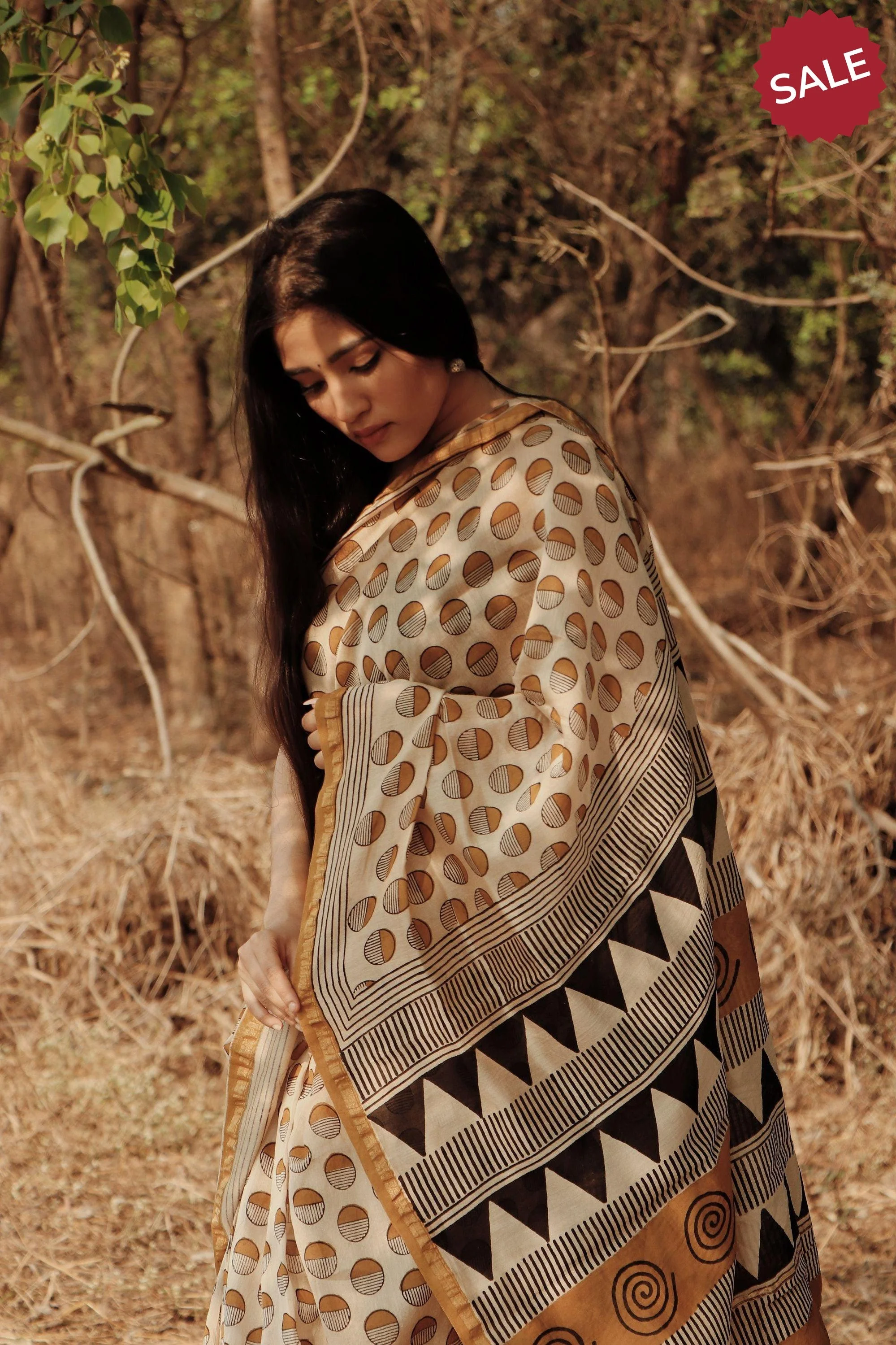 Natural dyed Bagru saree - Roheda- Chevron Syahi Begar - Image 4