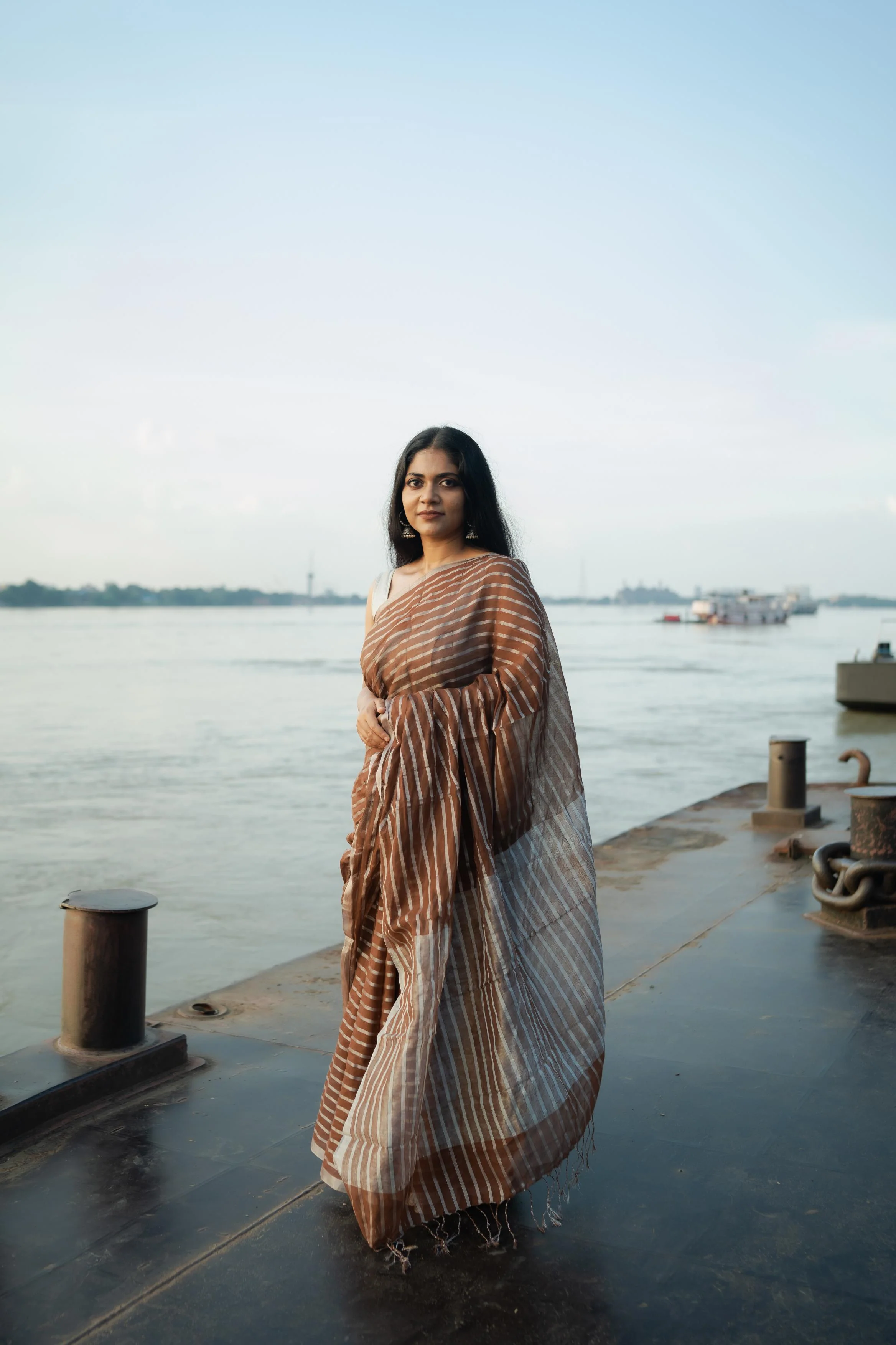 Weaves of Bengal  - Sitara - Amber zari cotton saree - Image 13