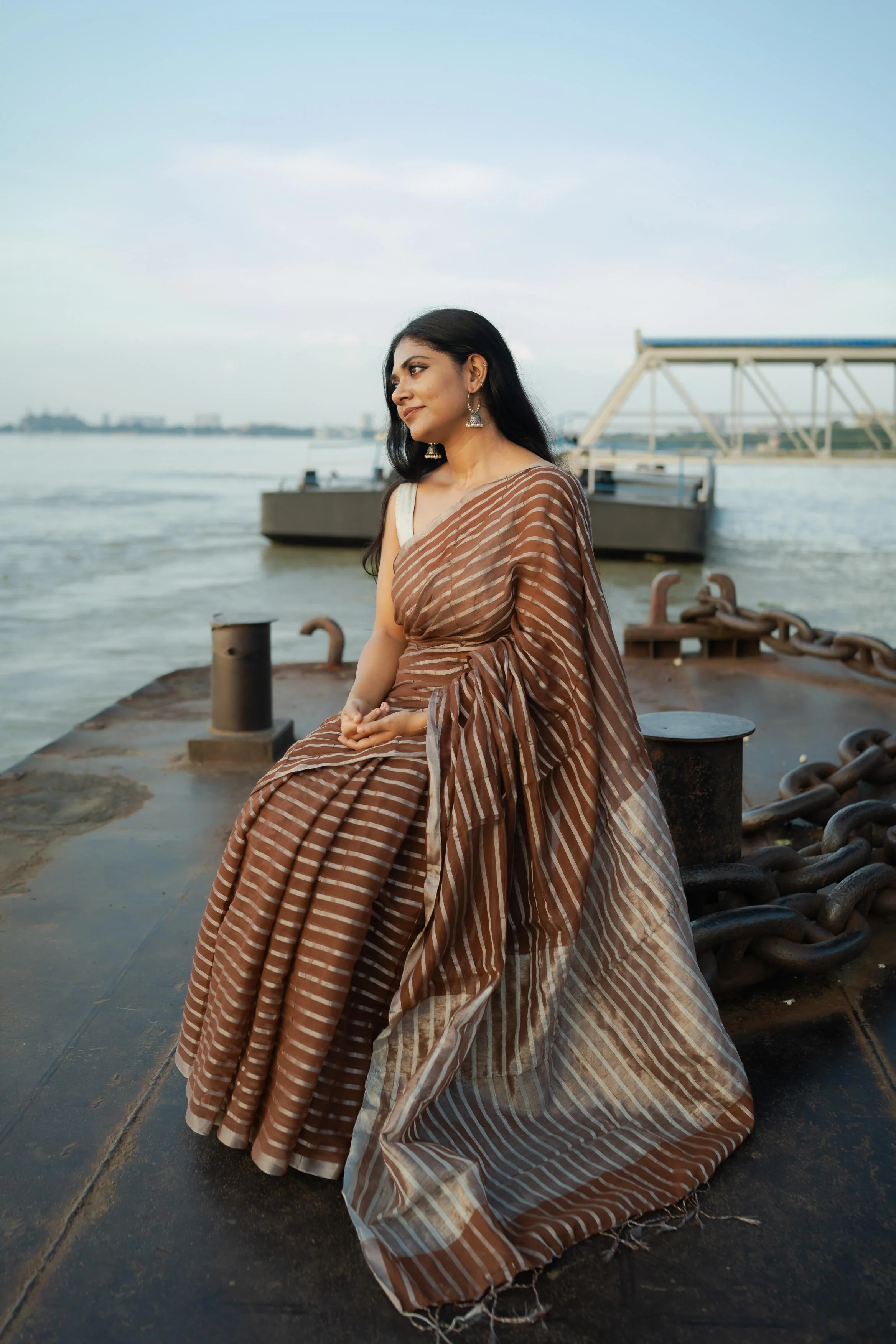 Weaves of Bengal  - Sitara - Amber zari cotton saree - Image 5