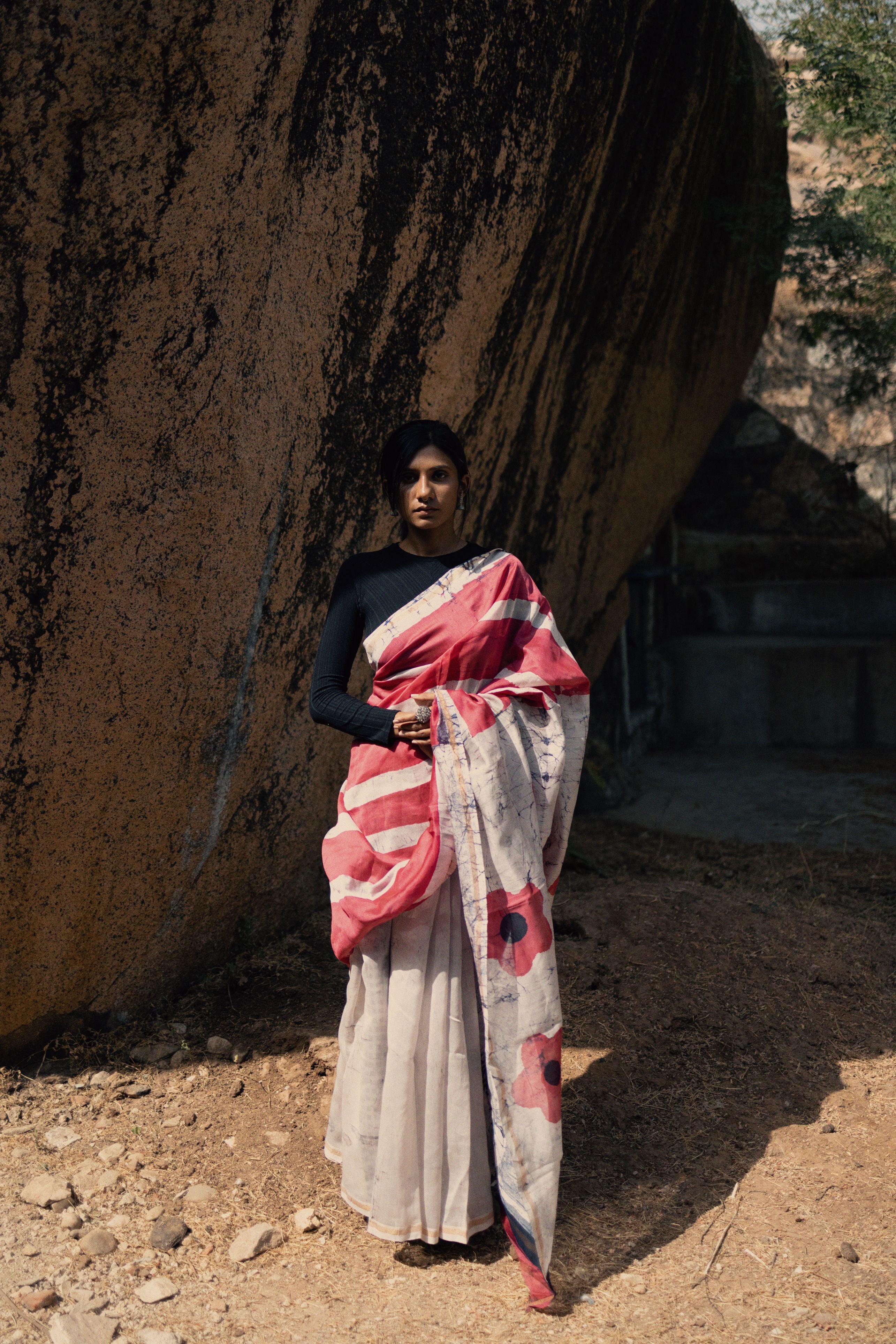 Zahra Batik dye white pink Silk cotton Saree - Image 6