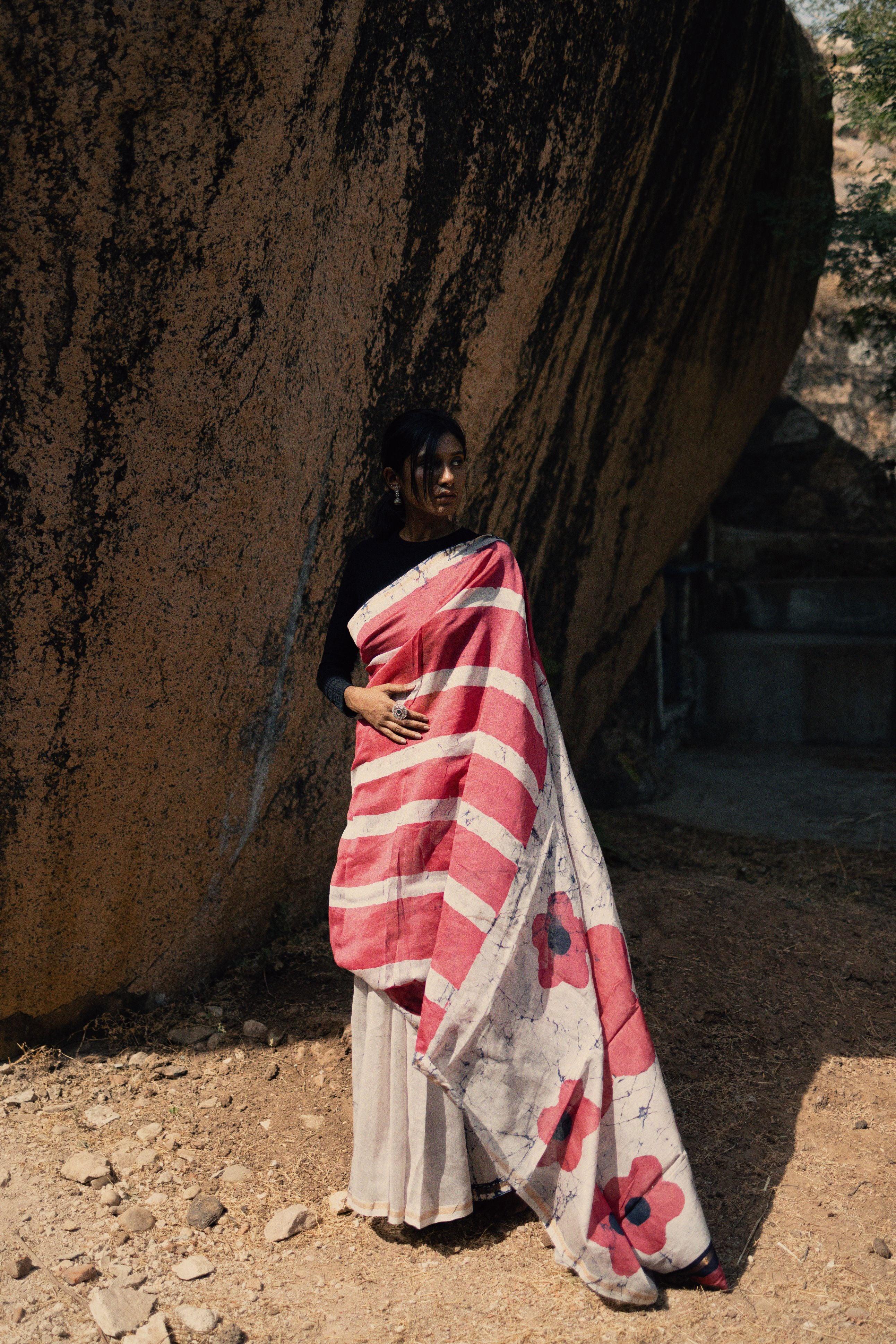 Zahra Batik dye white pink Silk cotton Saree - Image 7